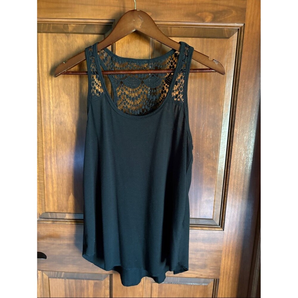 Black Lace Embellished Racerback Tank Top, Slight High-Low, Shirt-Tail Hem -M